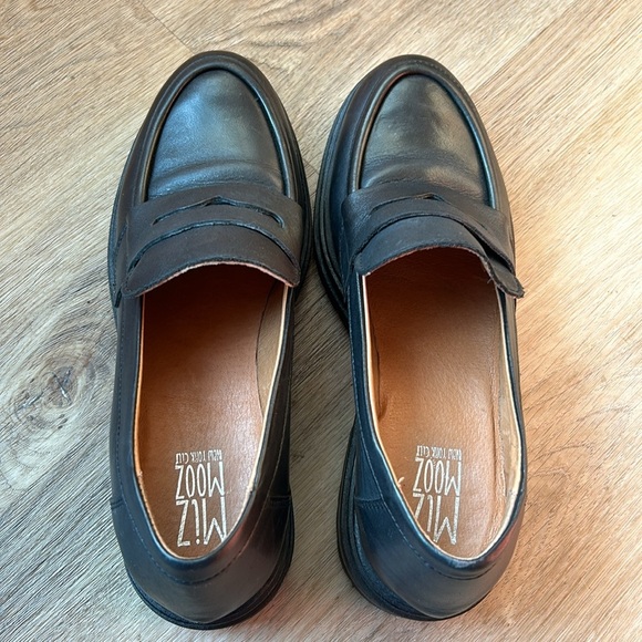 Miz Mooz Legend Black Leather Chunky Platform Loafer size 38 (7.5 or 8) - Picture 5 of 13